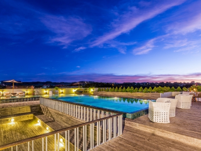 Rooftop-Pool